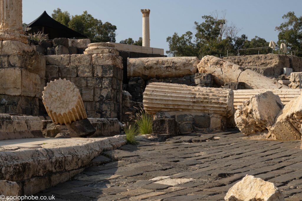 Bet She'an toppled columns
