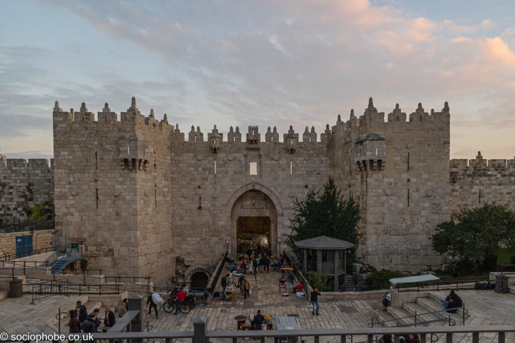 Jerusalem evening walk - Damascus Gate