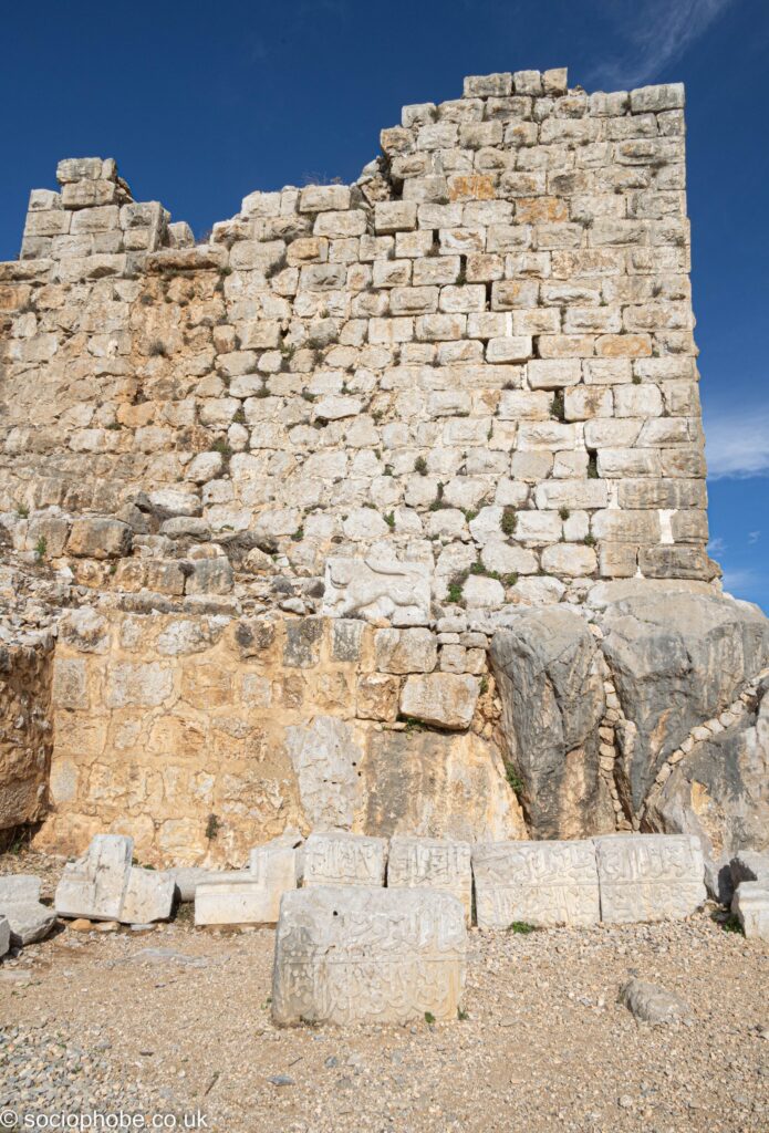 Nimrod Fortress - Baybars lion emblem