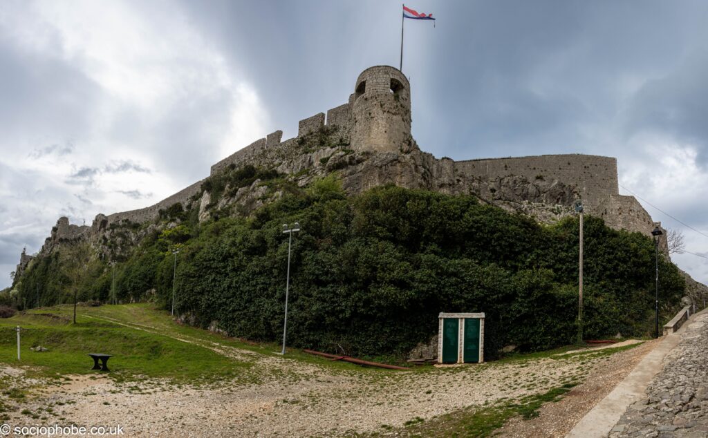 Approach to Klis Fortress