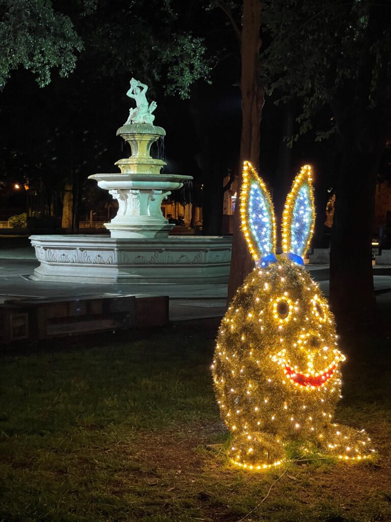 Strossmayerova Fountain and rabbit