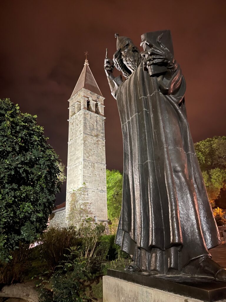 Monument to Gregory of Nin with The bell tower and the Chapel of the Holy Arnir behind